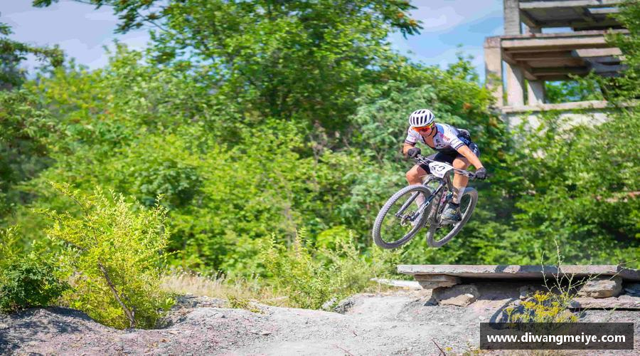 挑战自我，绽放光芒！